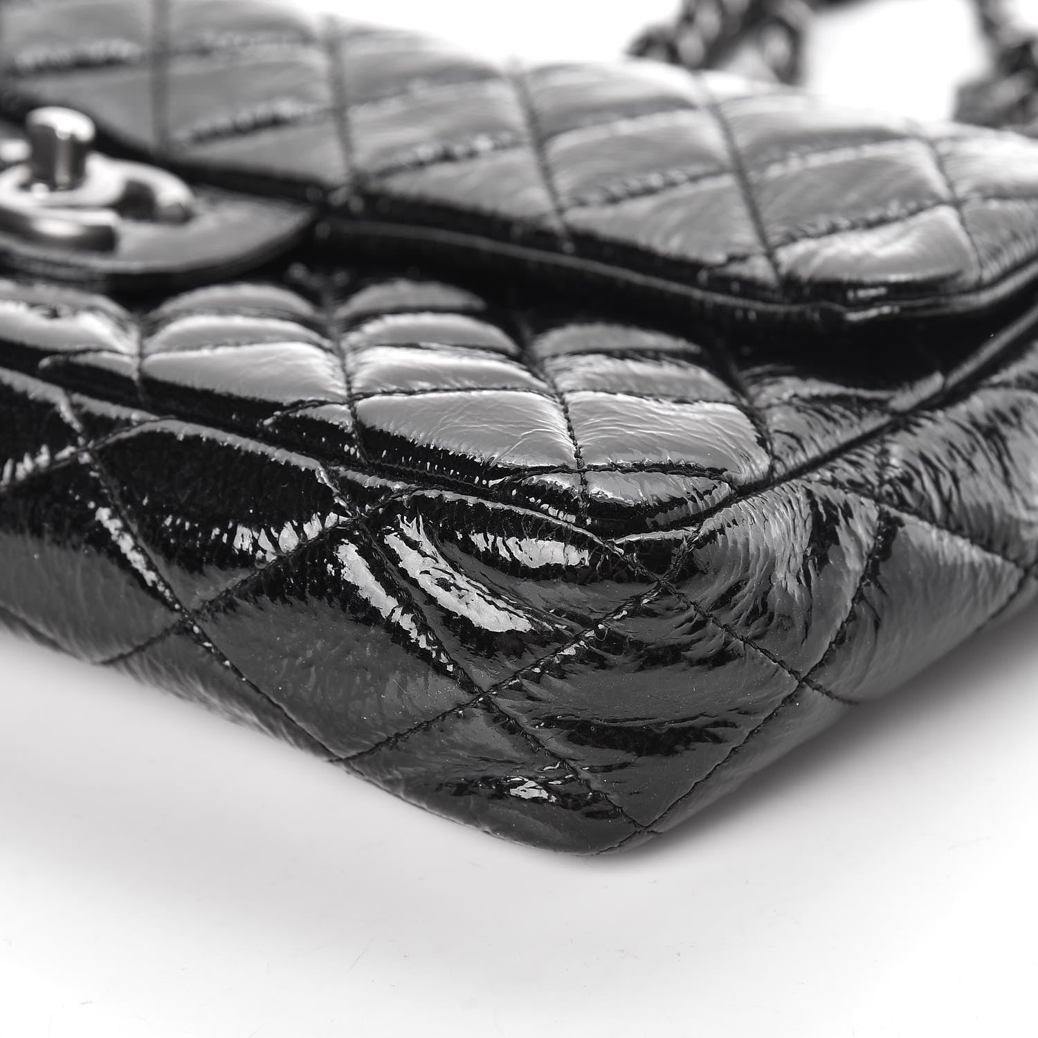 Chanel Distressed Patent Quilted East West Flap Black 11 of 12
