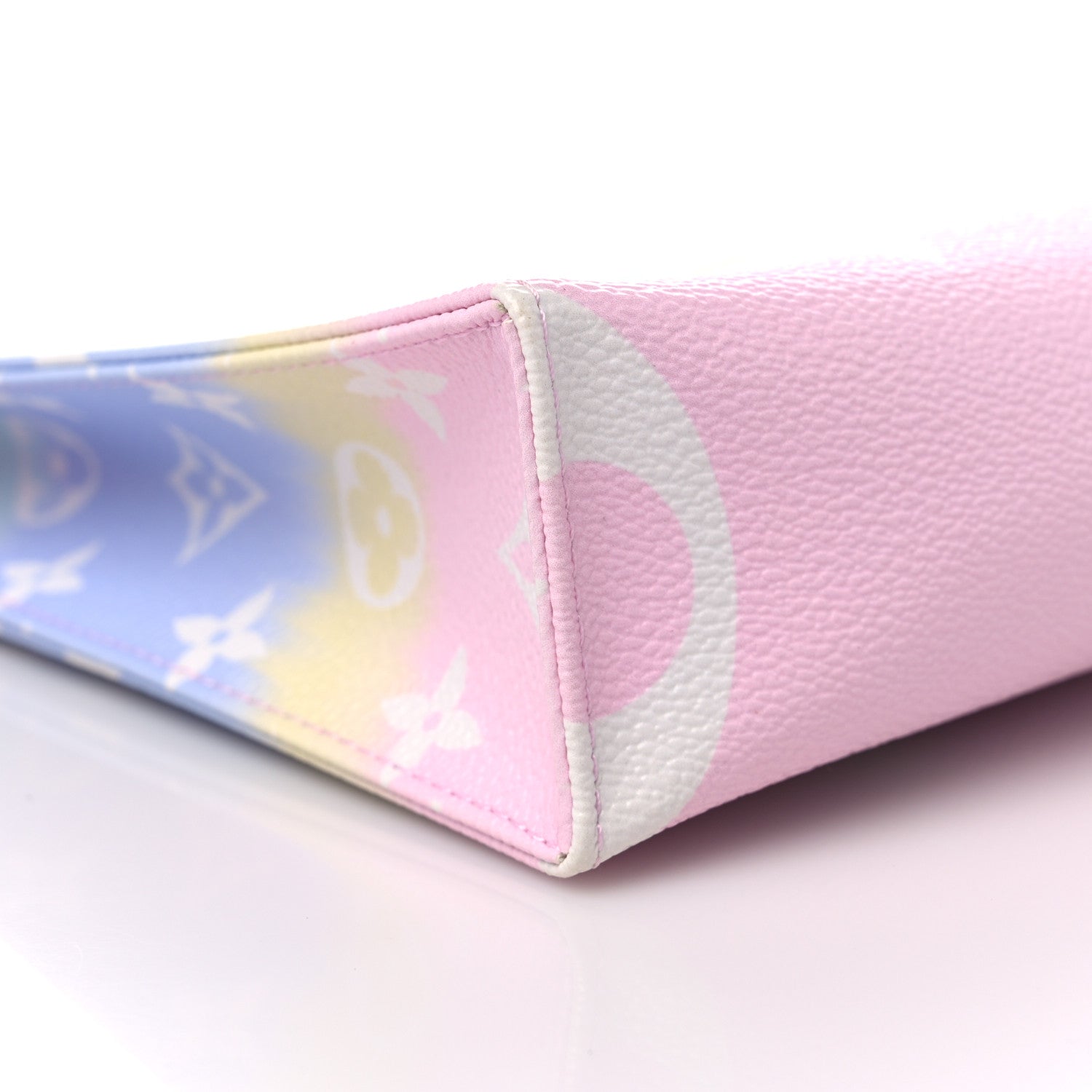 Louis Vuitton Monogram Escale Toiletry Pouch 26 Pastel 8 of 9