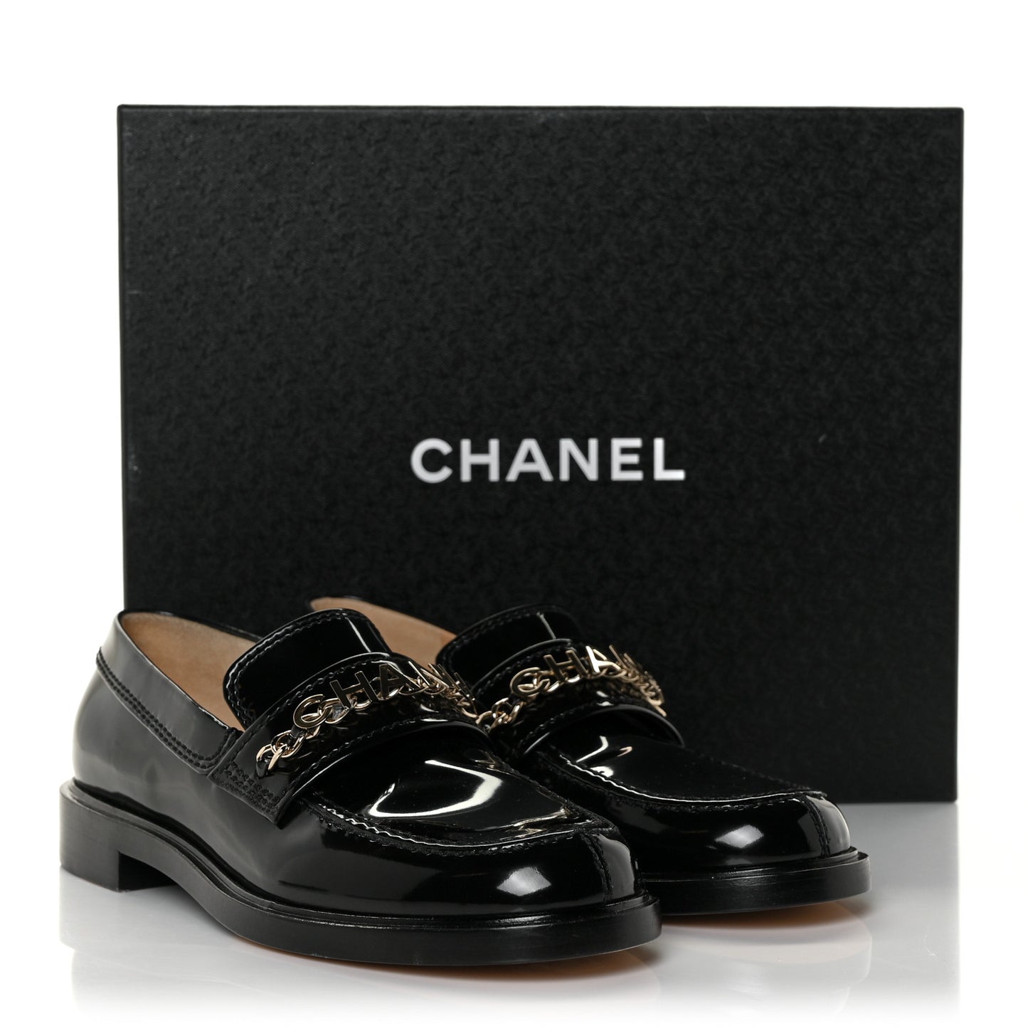 Shiny Calfskin Logo Loafers 37 Black