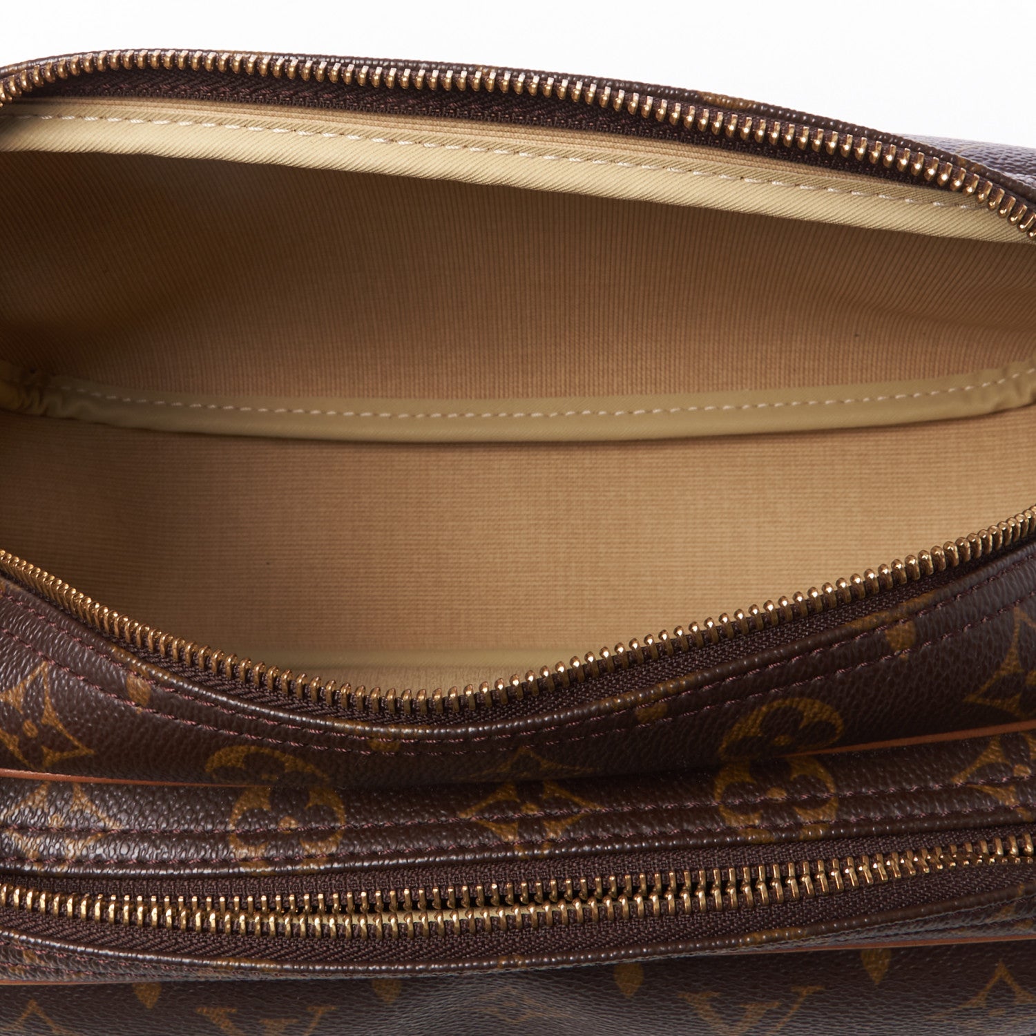 Louis Vuitton Monogram Reporter PM 7 of 8