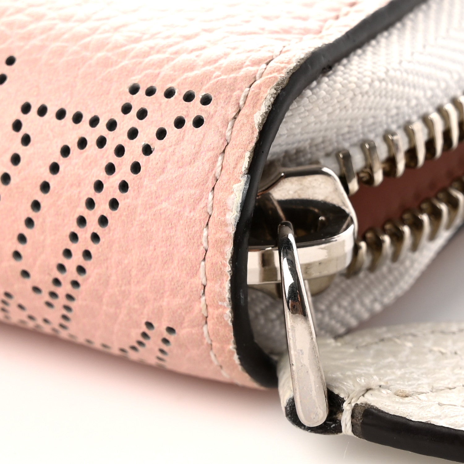 Louis Vuitton Mahina Degrade Zippy Wallet Rose 12 of 16