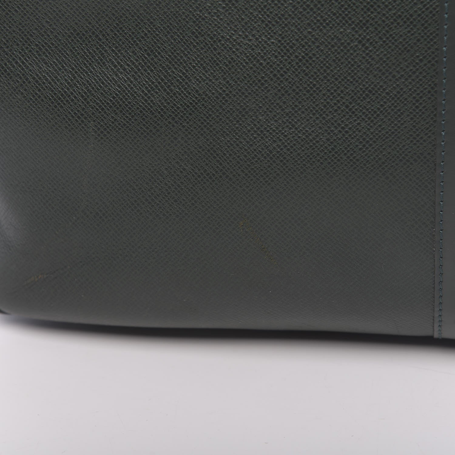 Louis Vuitton Taiga Kendall GM Epicea 8 of 15