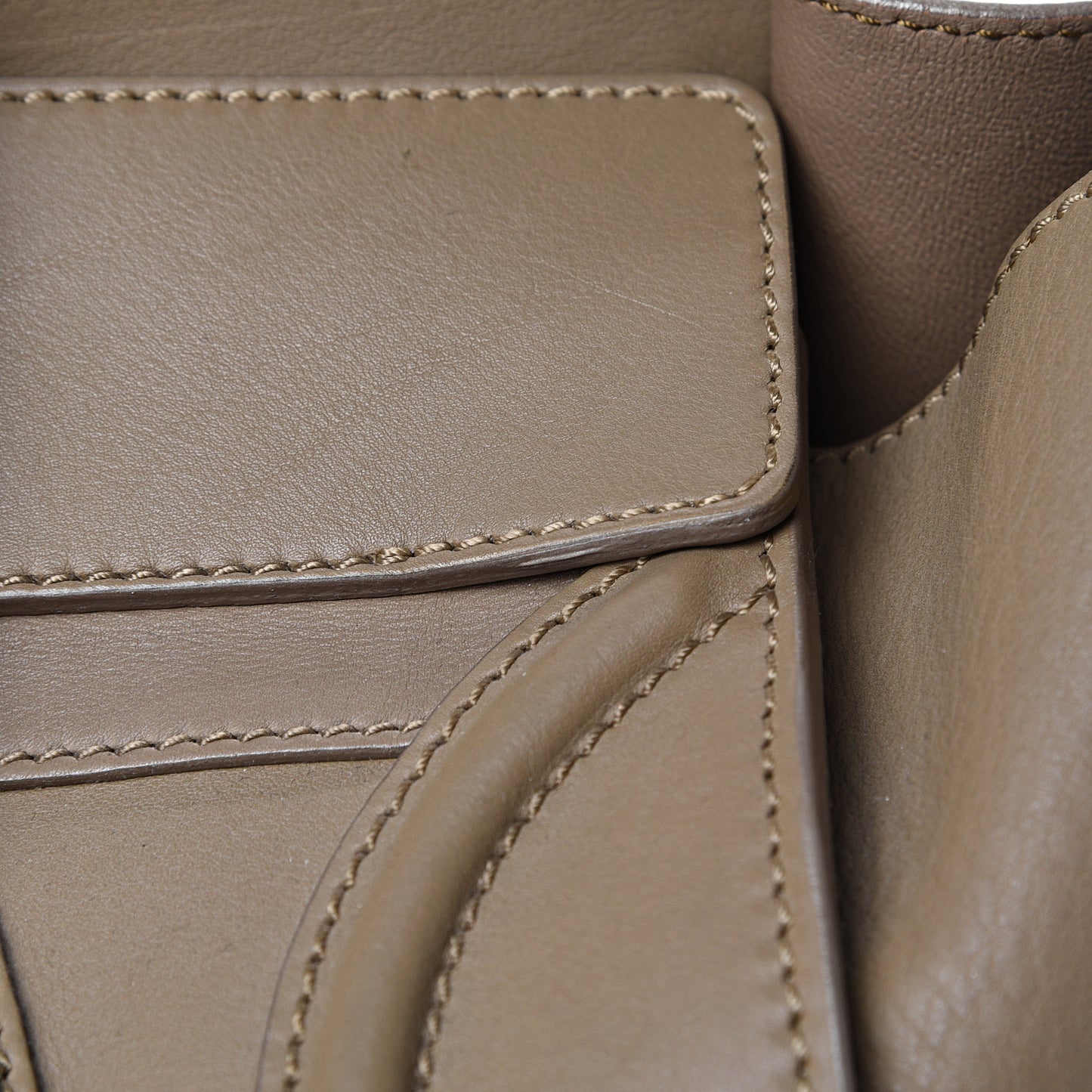 Smooth Calfskin Mini Luggage Dune