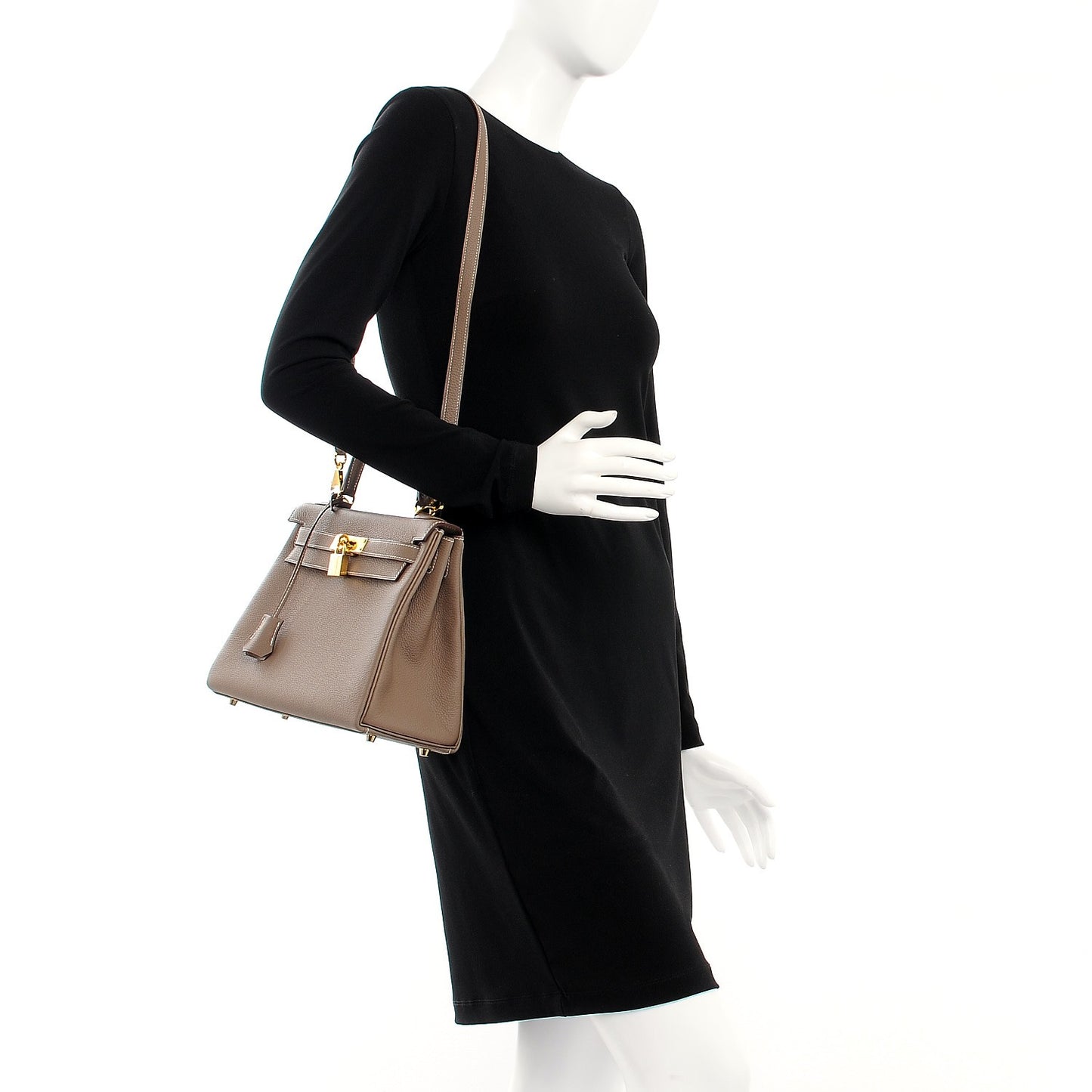 Togo Kelly Retourne 28 Etoupe