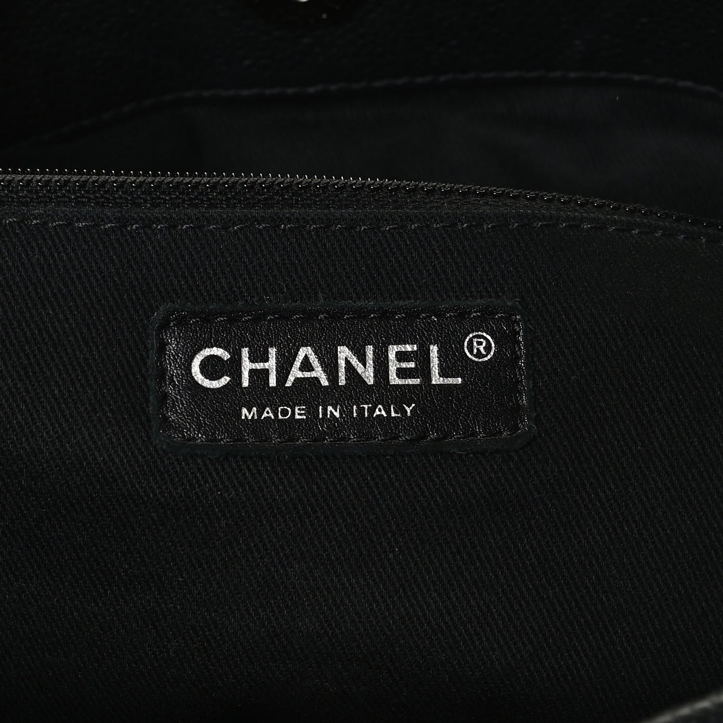 Caviar Quilted CC Timeless Soft Tote Black