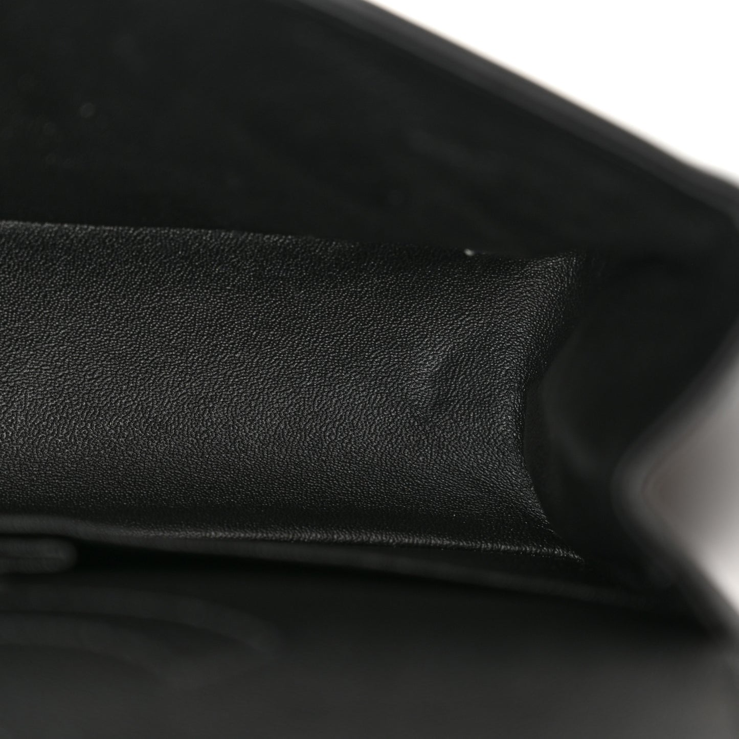 Aged Calfskin Chevron Quilted 2.55 Reissue 225 Flap So Black