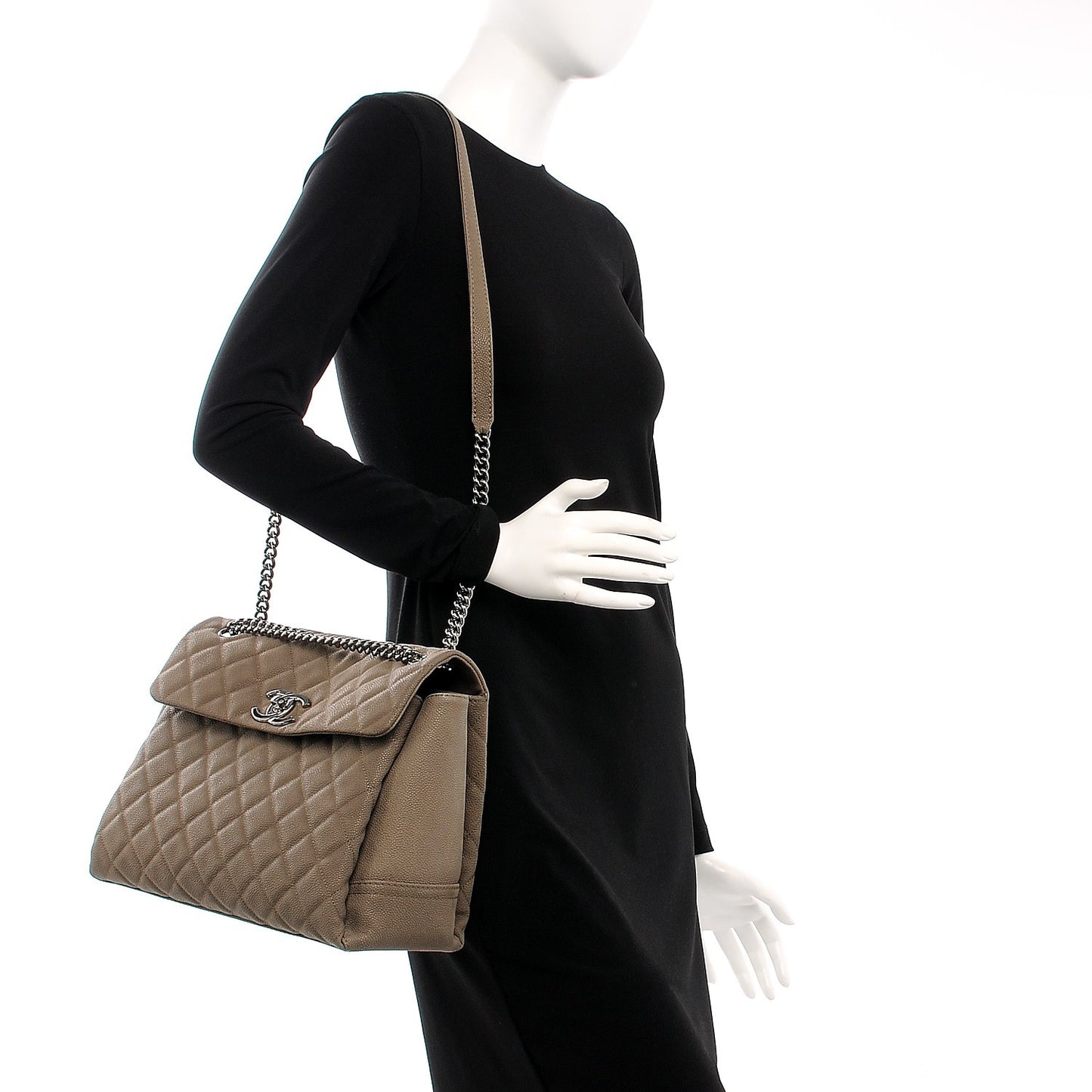 Iridescent Caviar Medium Lady Pearly Flap Khaki