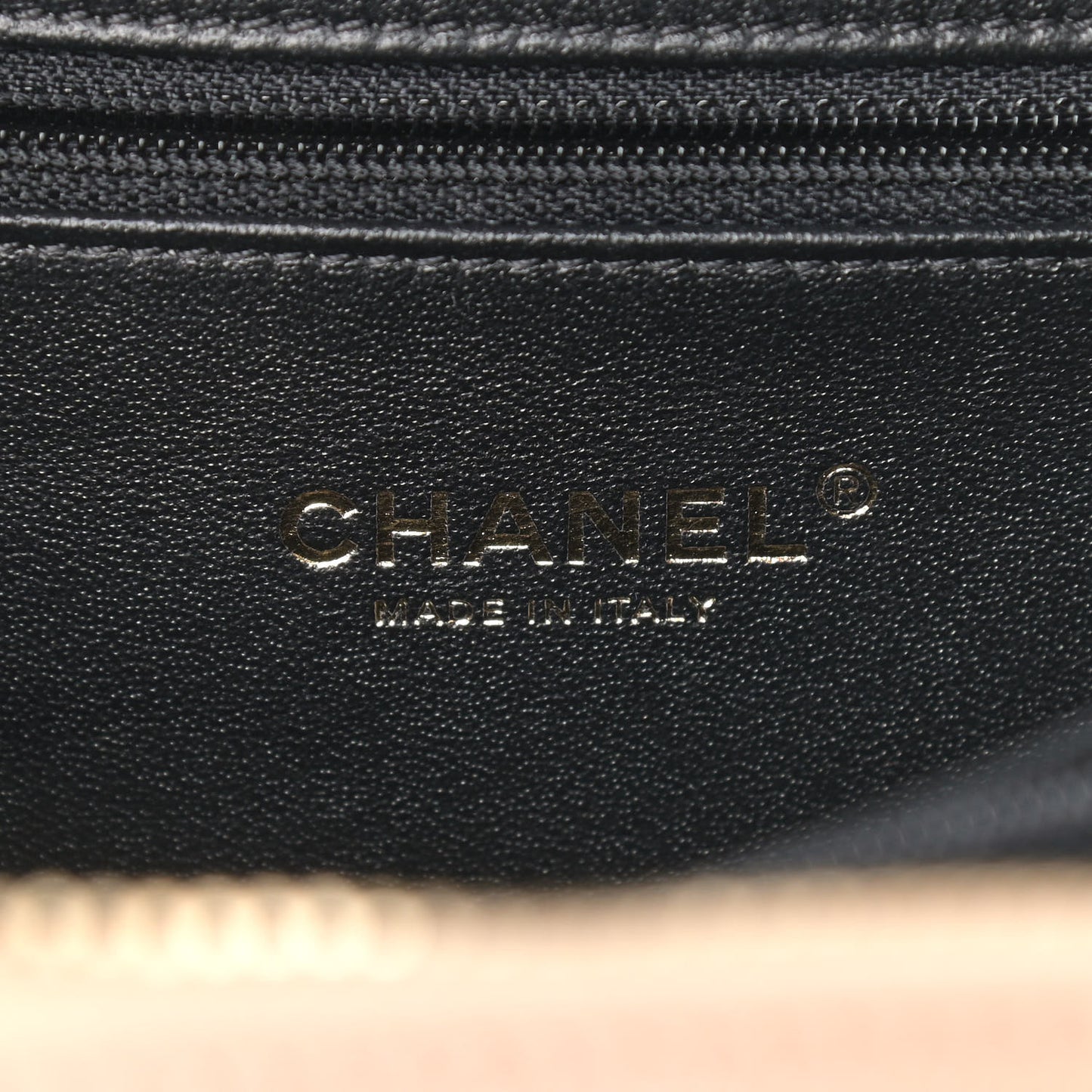 Caviar Quilted Medium CC Filigree Vanity Case Beige Black