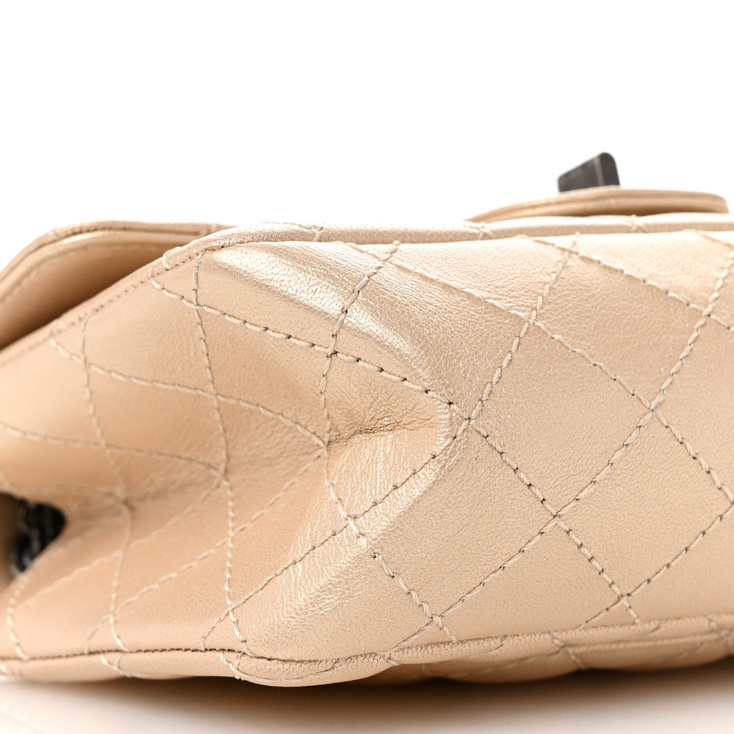 Metallic Sheepskin Quilted 2.55 Reissue Mini Flap Beige