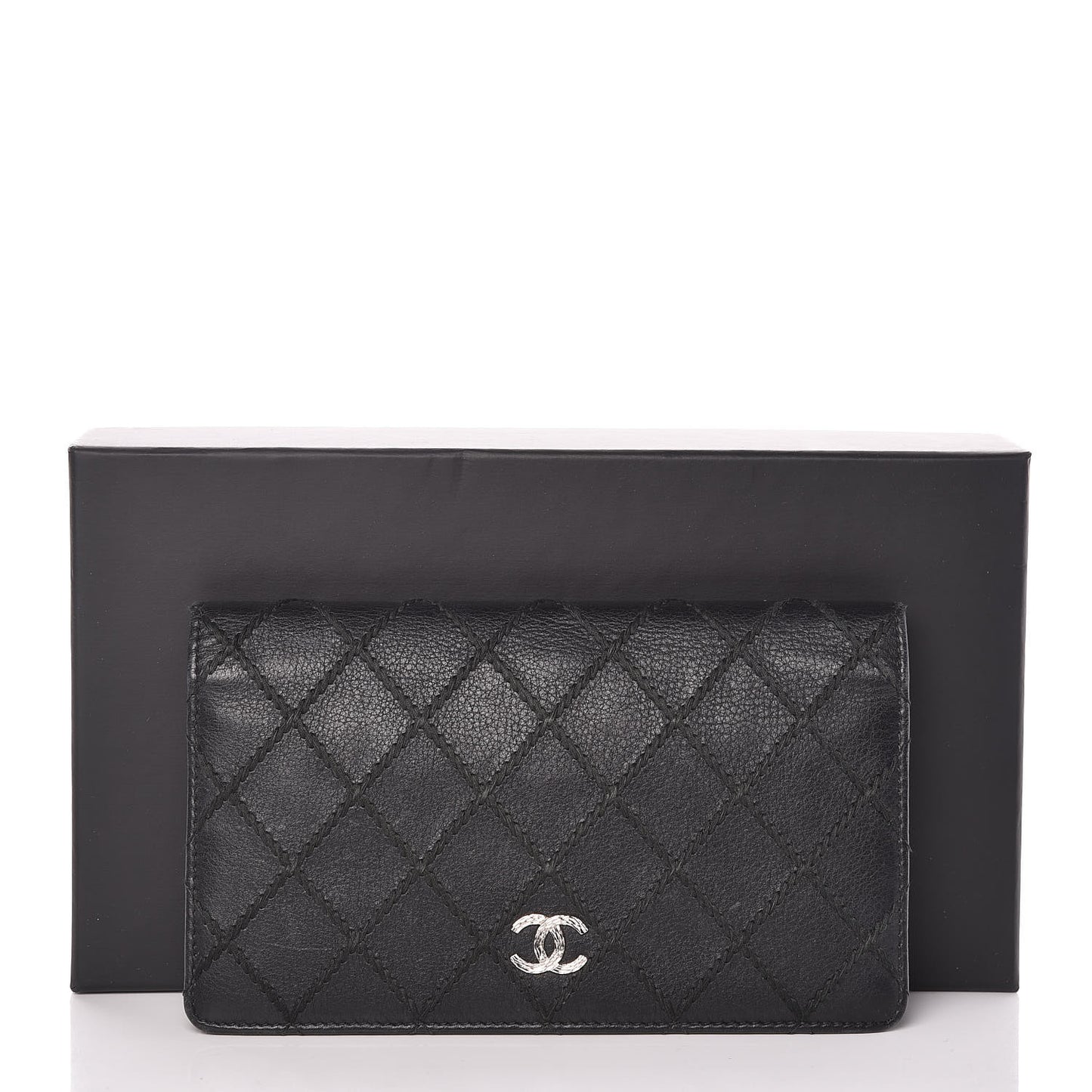 Calfskin Diamond Stitched Yen Wallet Black