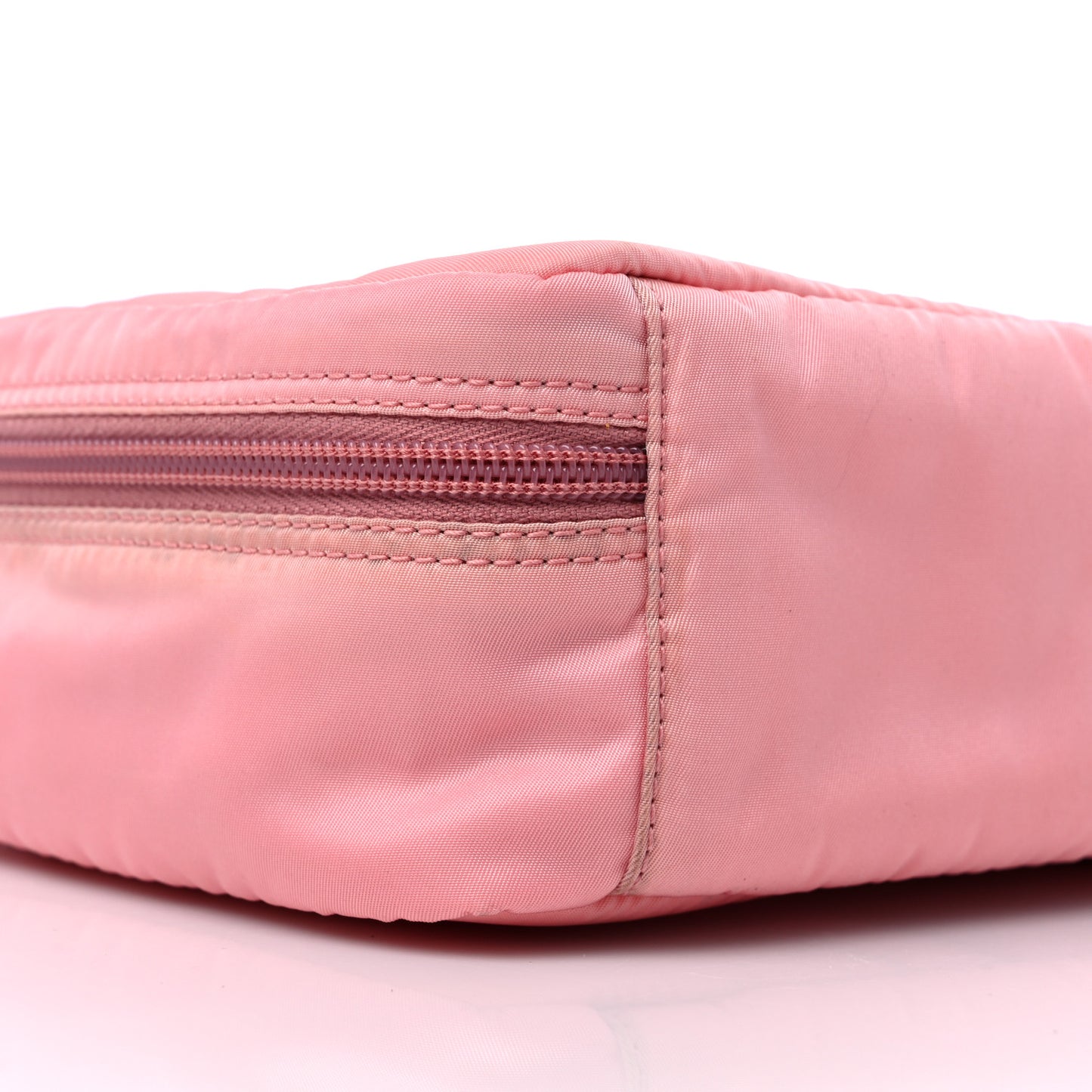Nylon Vela Cosmetic Case Rosa