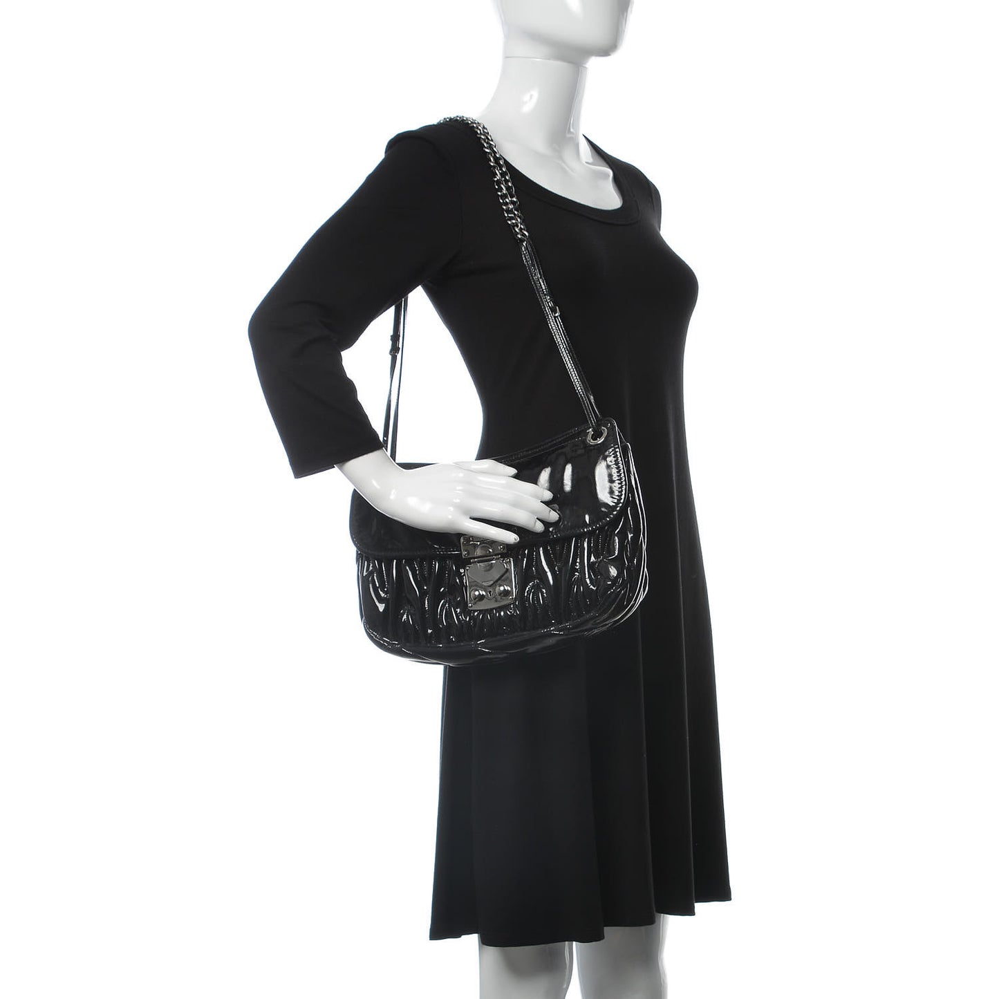 Vernice Matelasse Shoulder Bag Black