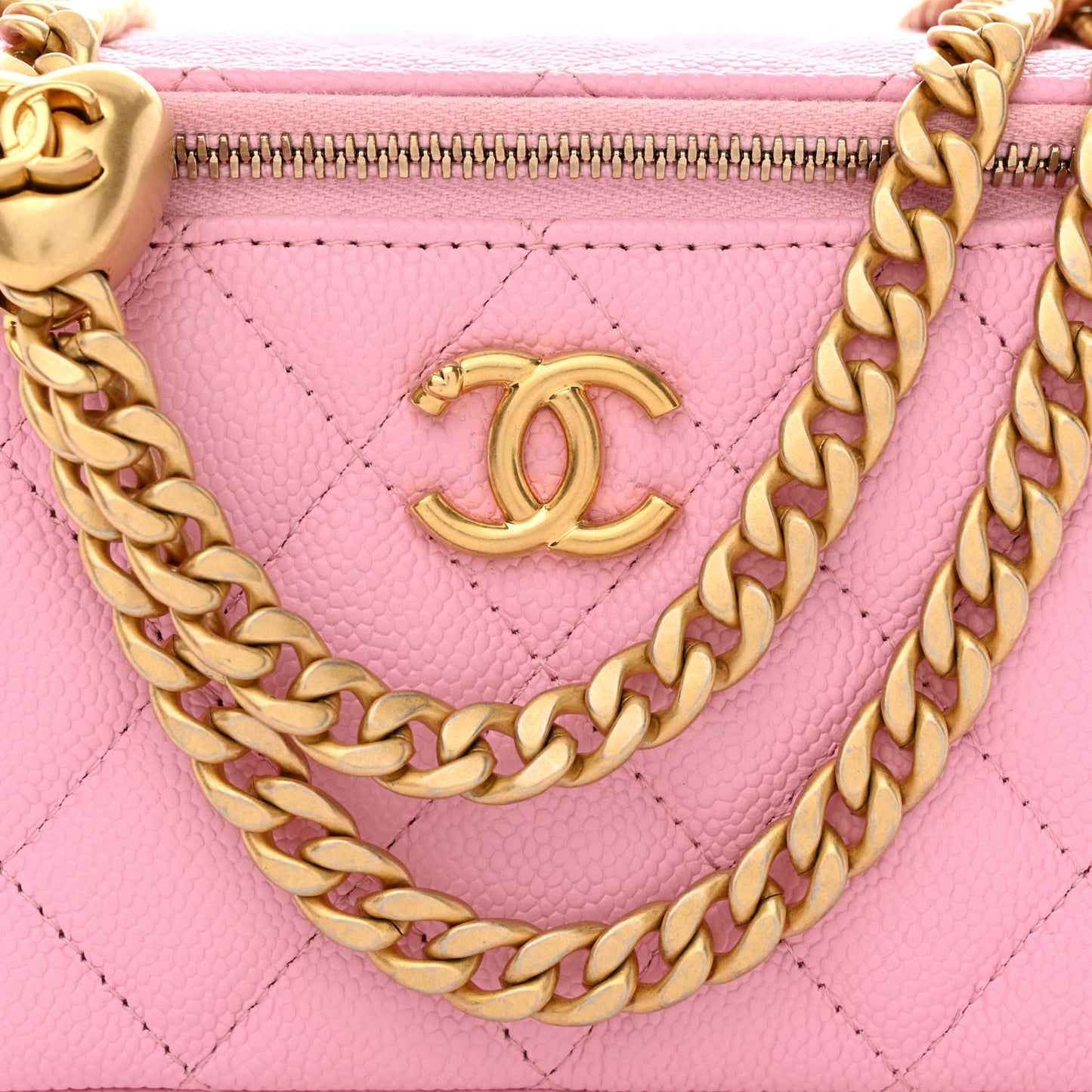 Caviar Quilted Sweetheart Vanity Case Pink
