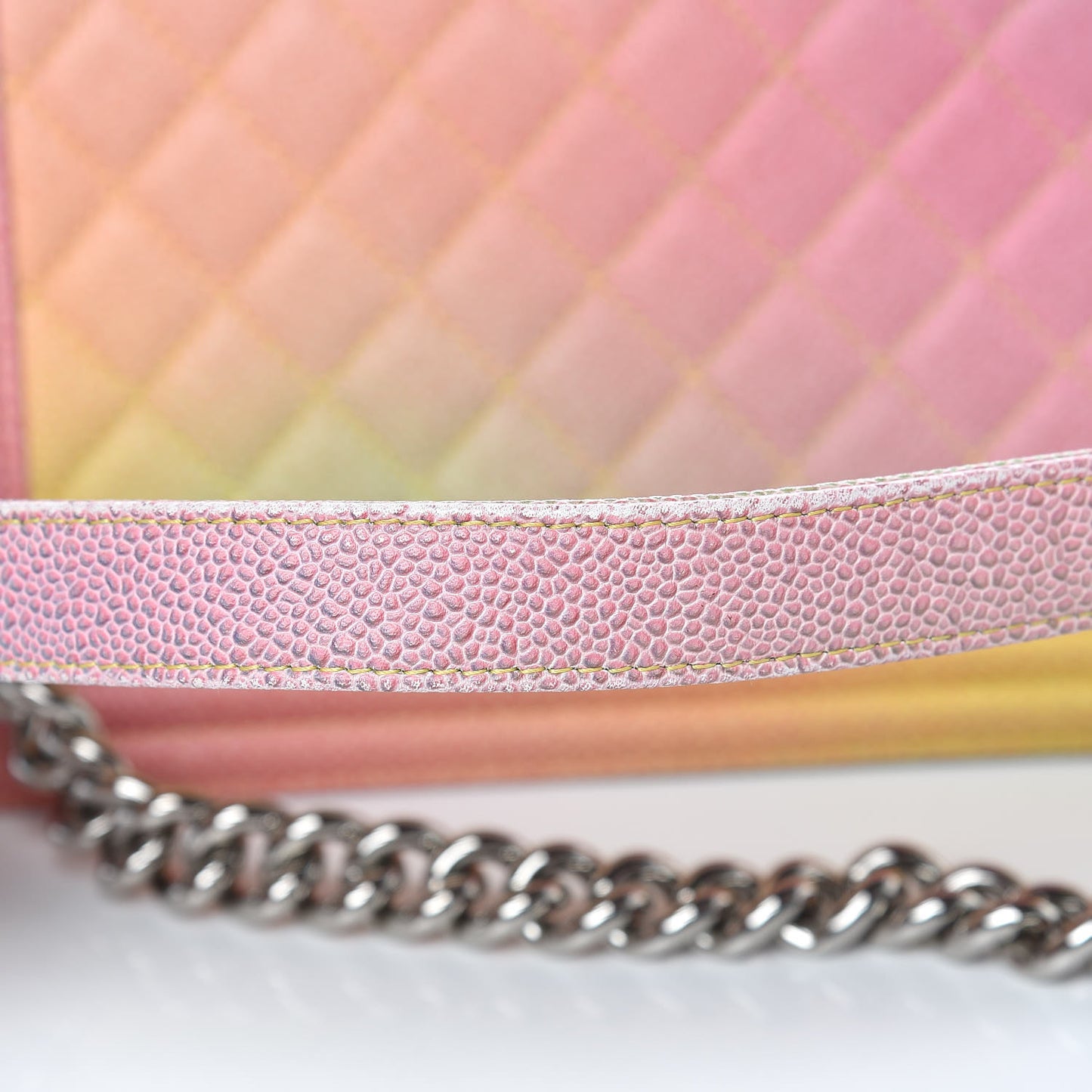 Caviar Quilted Medium Cuba Rainbow Boy Flap Multicolor
