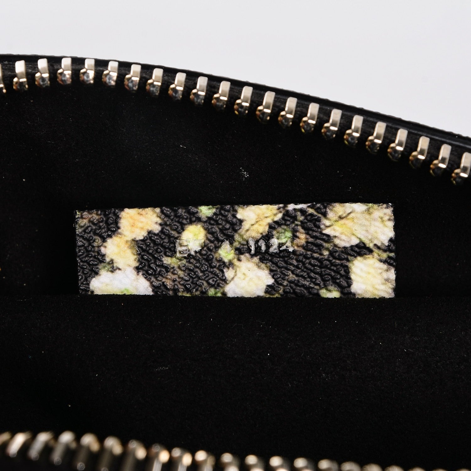 Givenchy Textured Coated Canvas Baby's Breath Print Medium Lucrezia Black 8 of 8