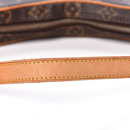 Louis Vuitton Monogram Croissant PM 13 of 17