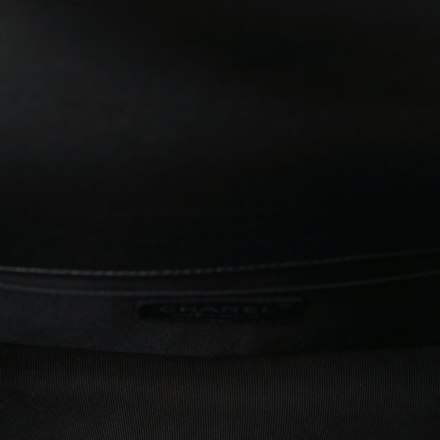 Caviar Quilted Medium Boy Flap So Black