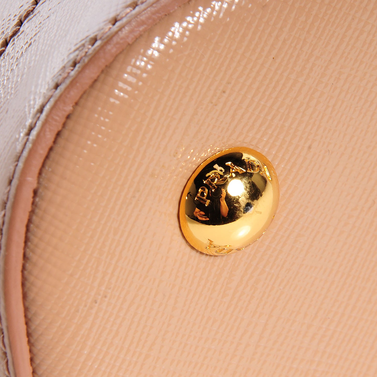 Saffiano Vernice Promenade Dome Tote Cammeo