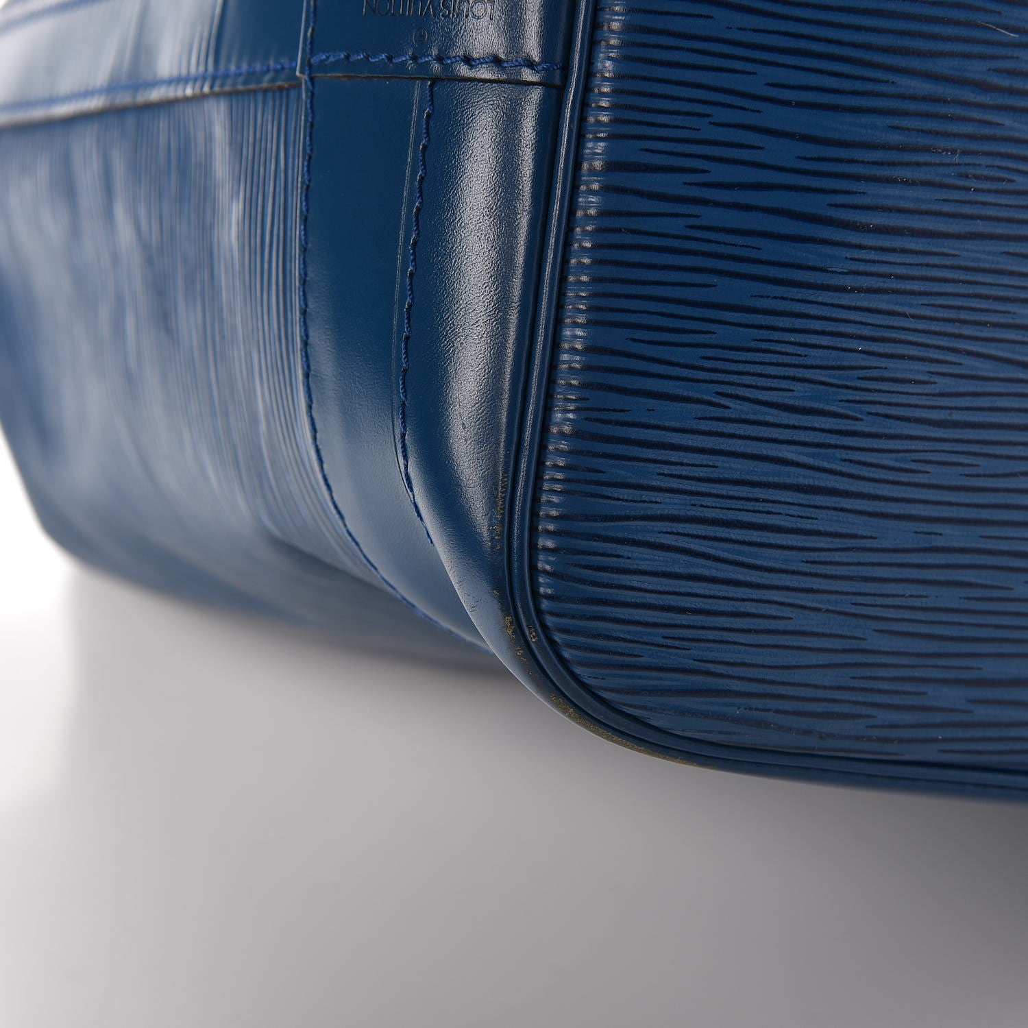 Louis Vuitton Epi Noe Toledo 10 of 13