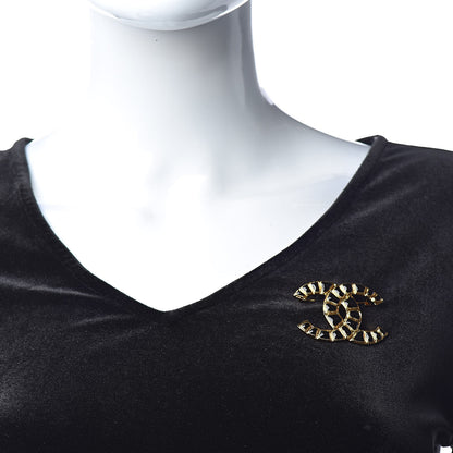 Chanel Gripoix Poured Glass Along The Nile CC Brooch Black Gold 2 of 5