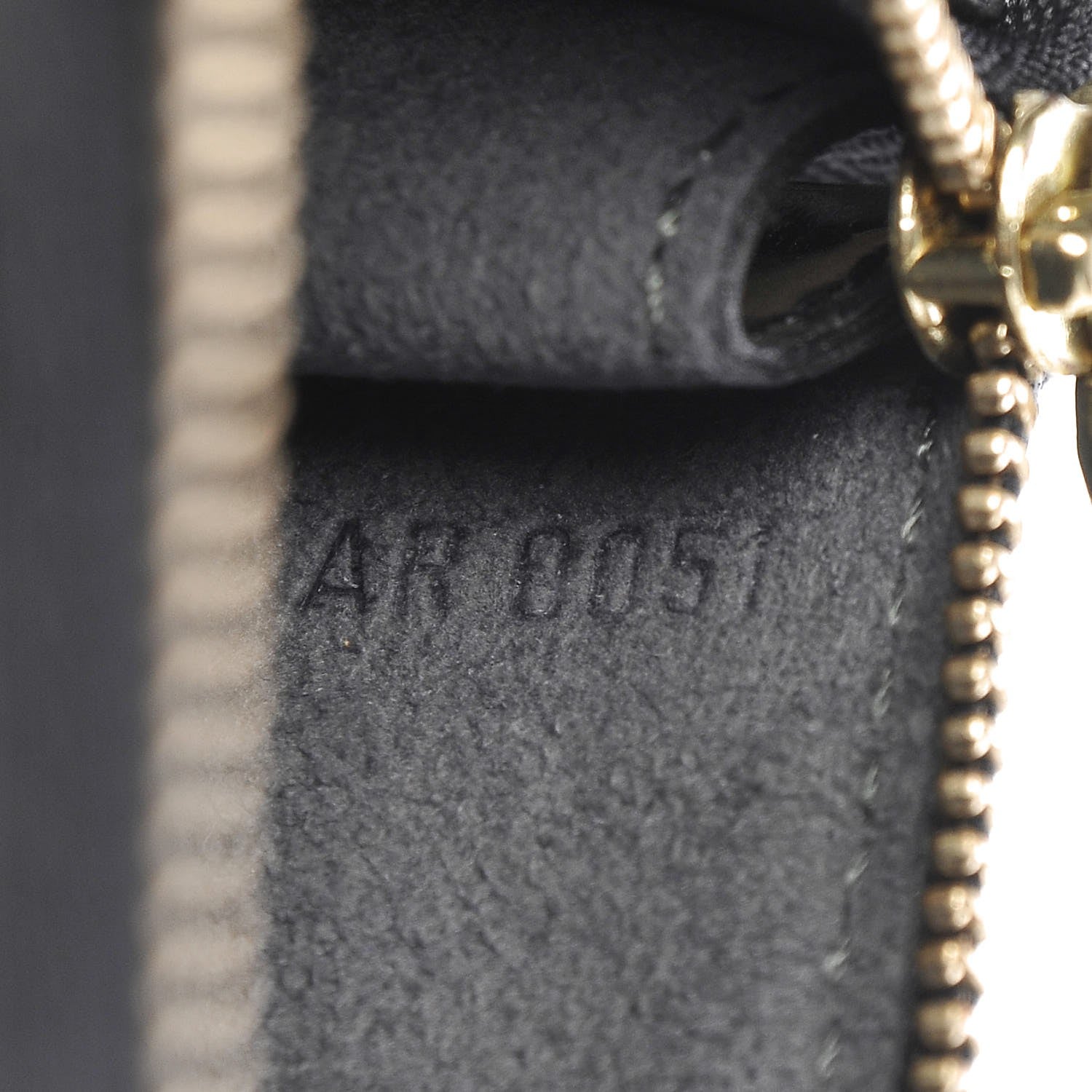 Louis Vuitton Epi Pochette Accessories 24 Black 7 of 7