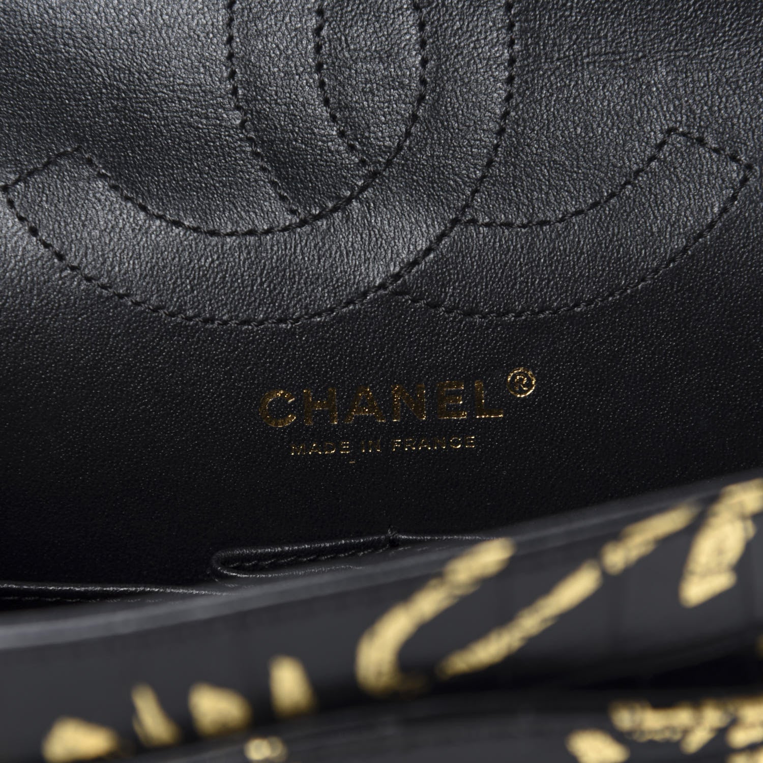 Chanel Calfskin Crocodile Embossed Graffiti 2.55 Cocodile Reissue 225 Flap Black Gold 11 of 13