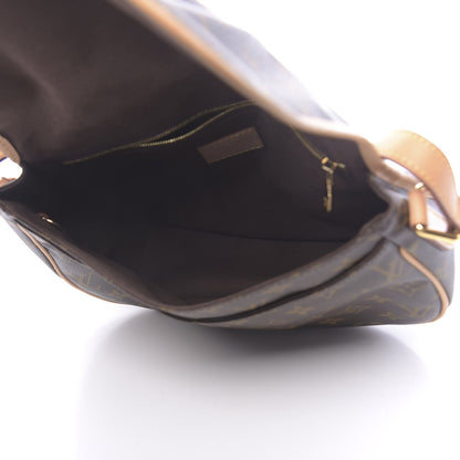 Louis Vuitton Monogram Menilmontant PM 5 of 12