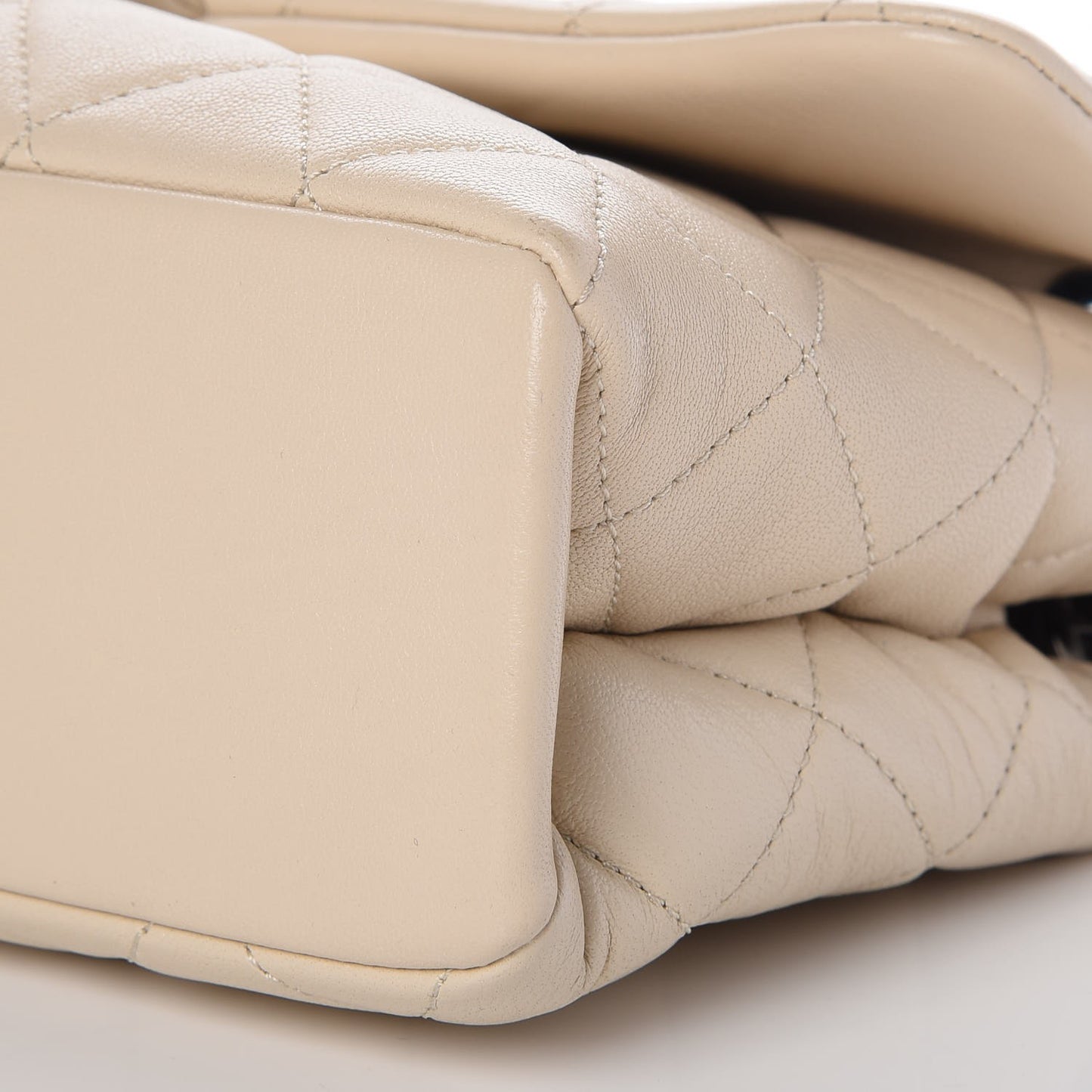 Goatskin Quilted Medium Flap Off White