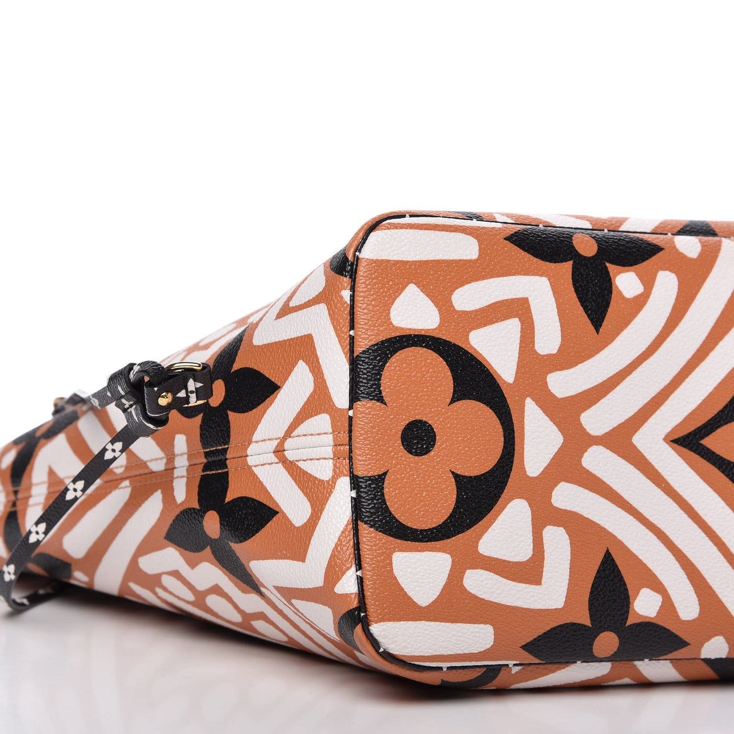 Monogram Giant Crafty Neverfull MM Creme Caramel