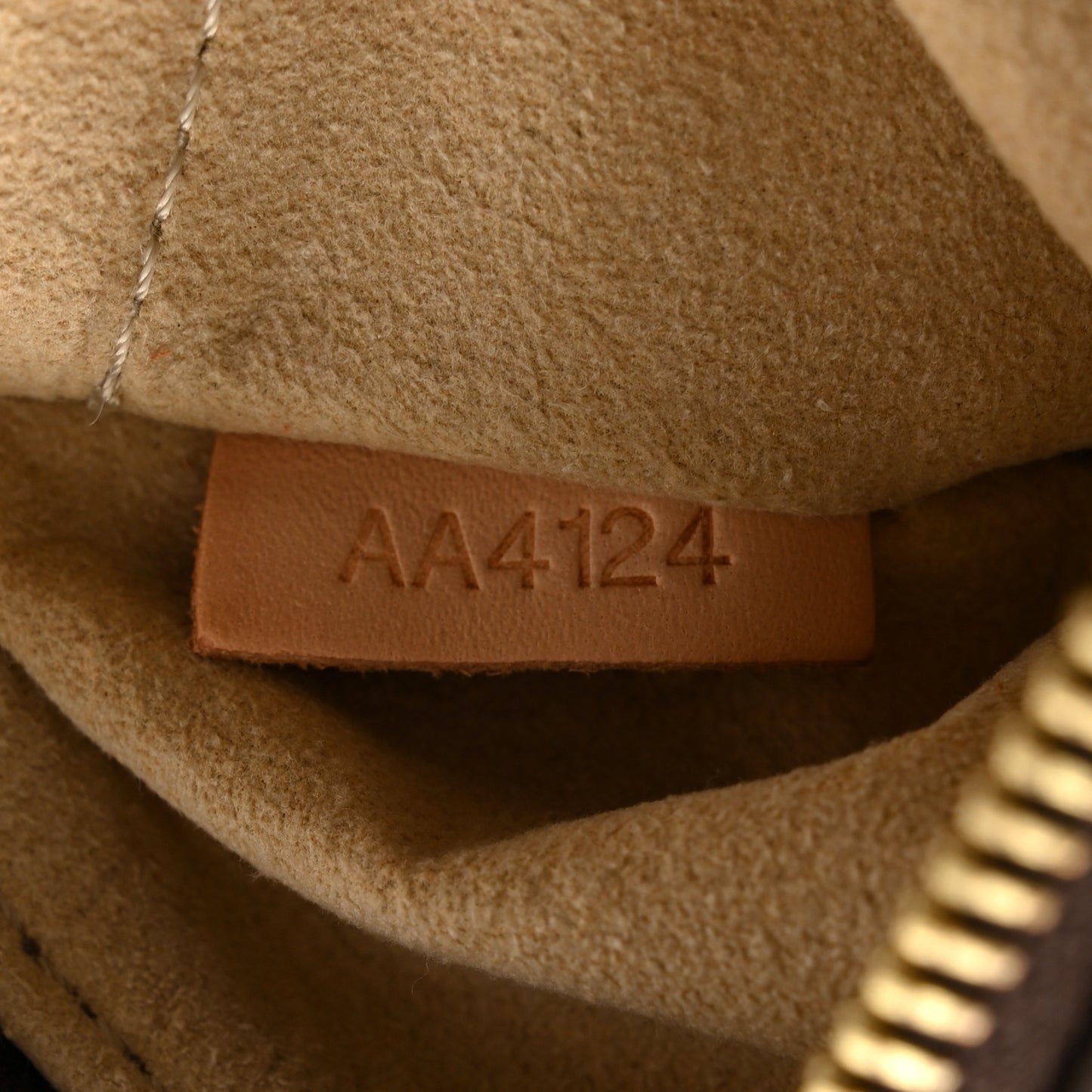 Monogram Pochette Milla MM