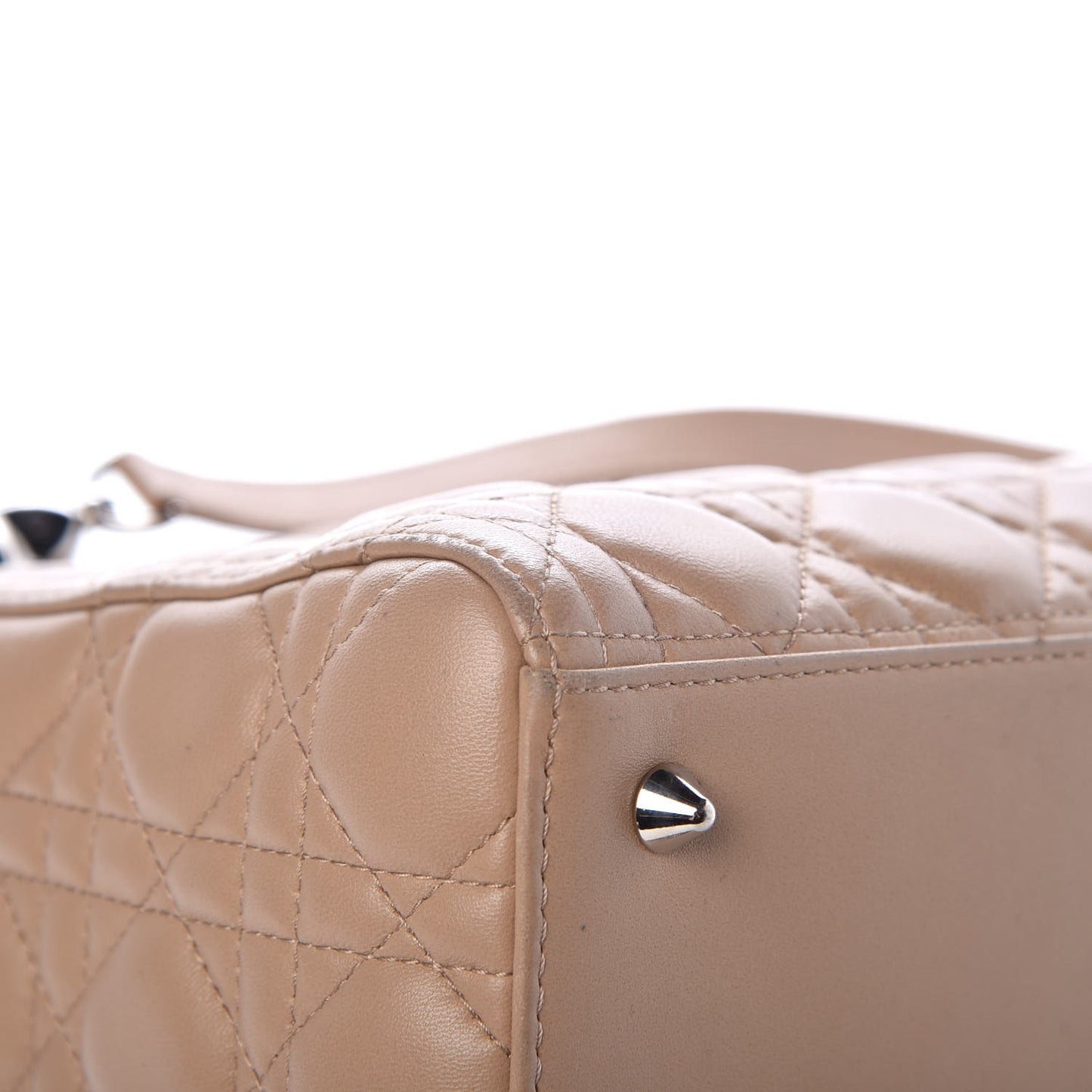 Lambskin Cannage Medium Lady Dior Light Beige