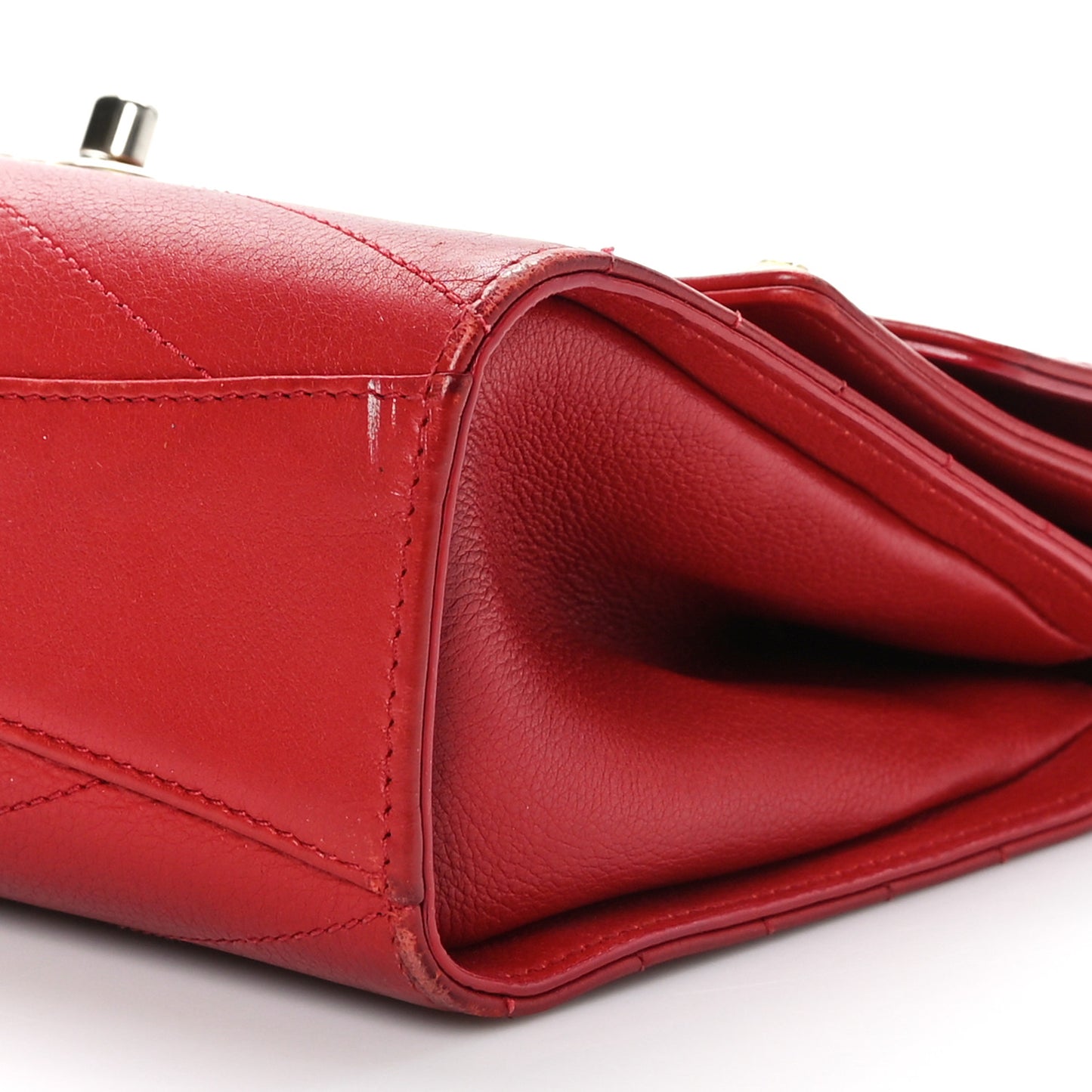 Calfskin Chevron Quilted Casual Trip Flap Red