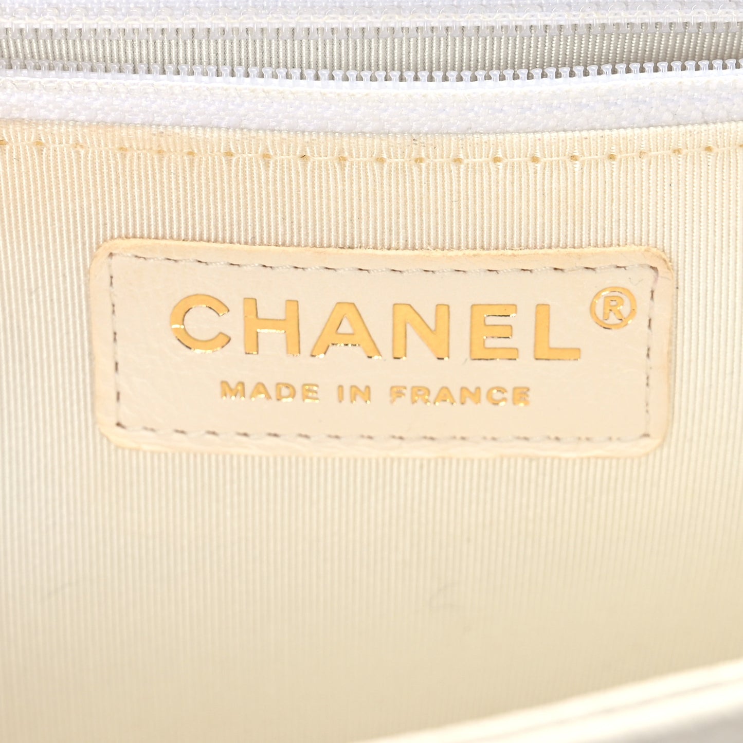 Caviar Quilted New Medium Boy Flap White
