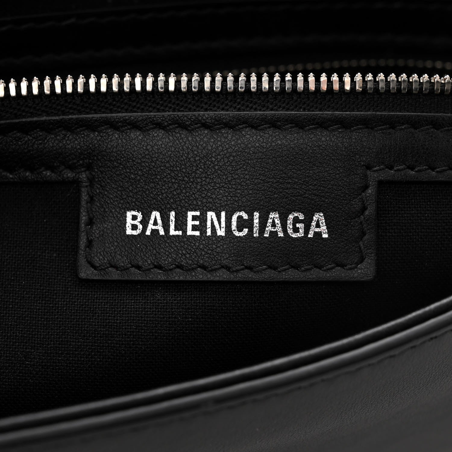 Balenciaga Smooth Calfskin Medium Lindsay Shoulder Bag Black 6 of 10