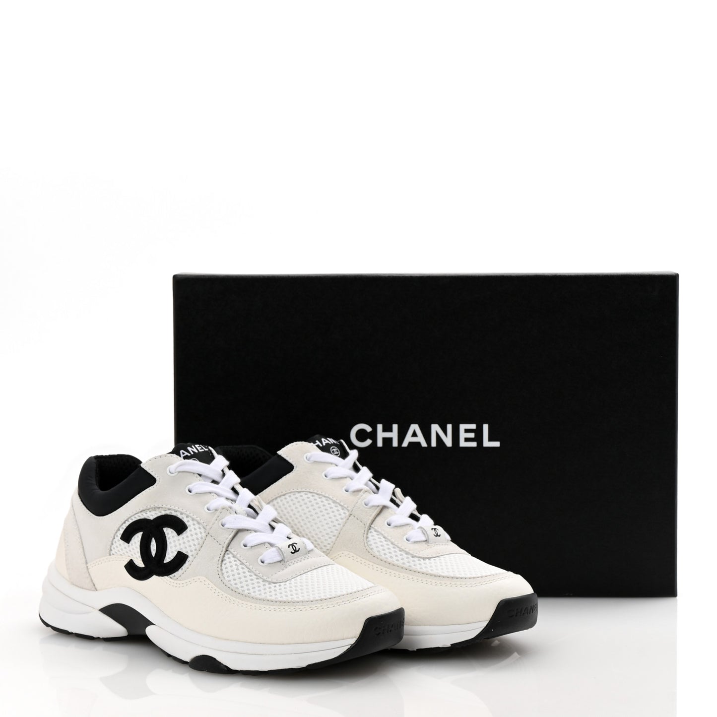 Mesh Suede Calfskin Grained Calfskin Womens CC Sneakers 37.5 White Black