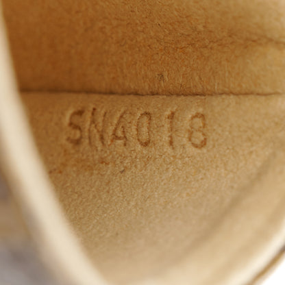 Louis Vuitton Monogram Phone Case MM 7 of 8