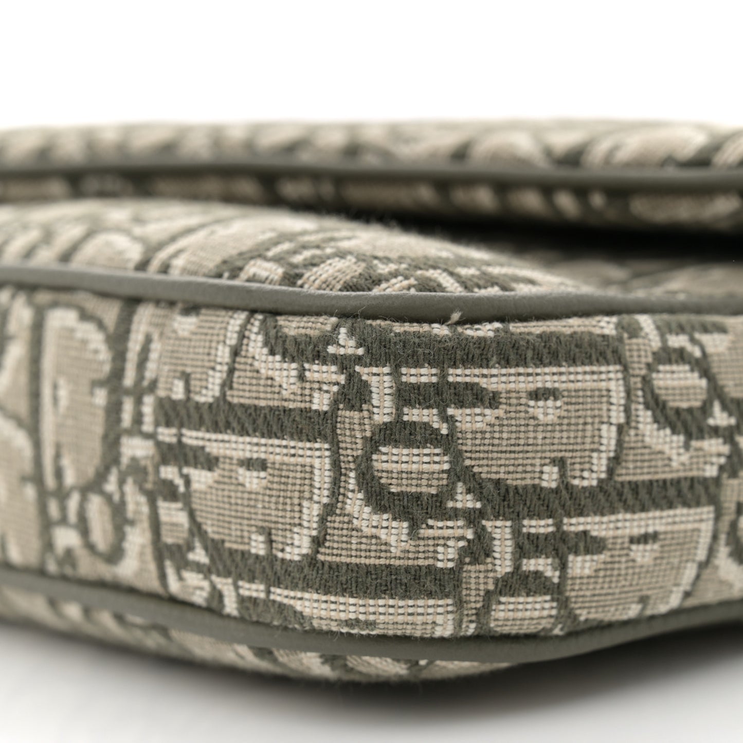 Oblique Saddle Triple Pouch Green
