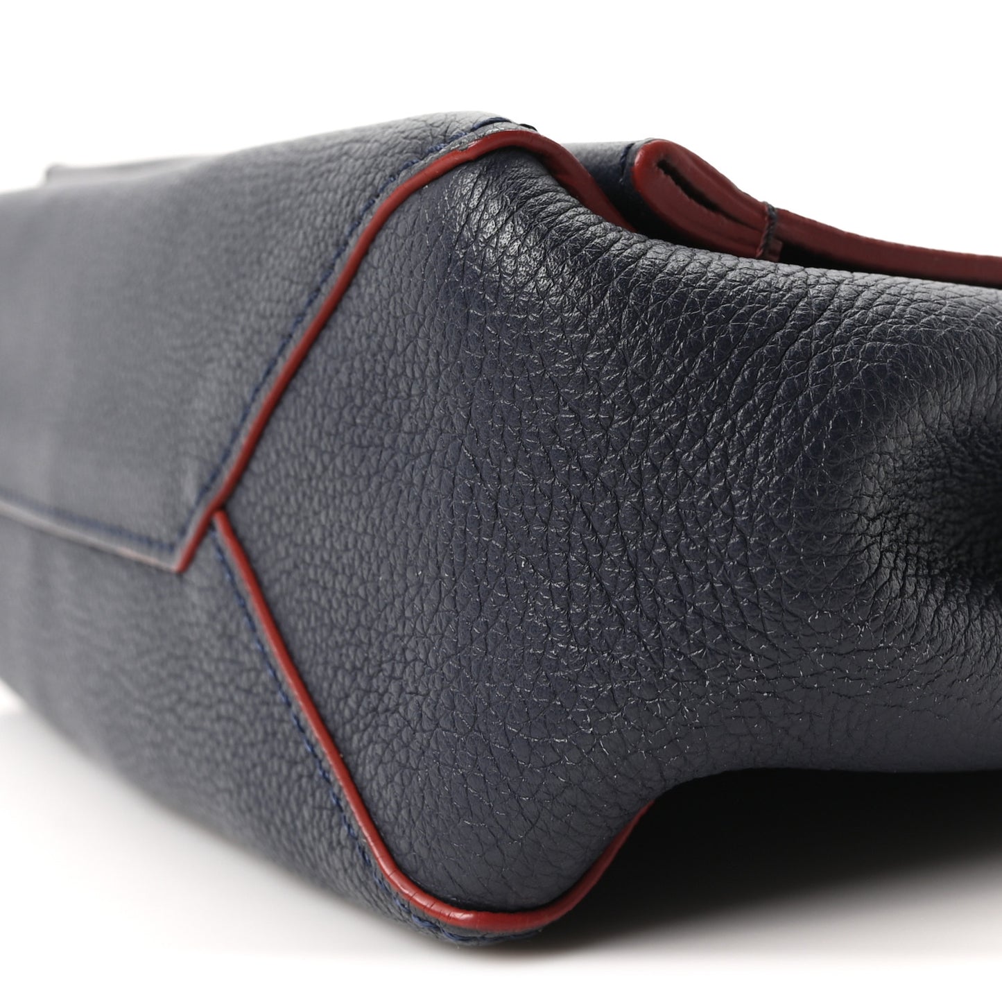 Calfskin Lockme II Chain Bag BB Marine Rouge