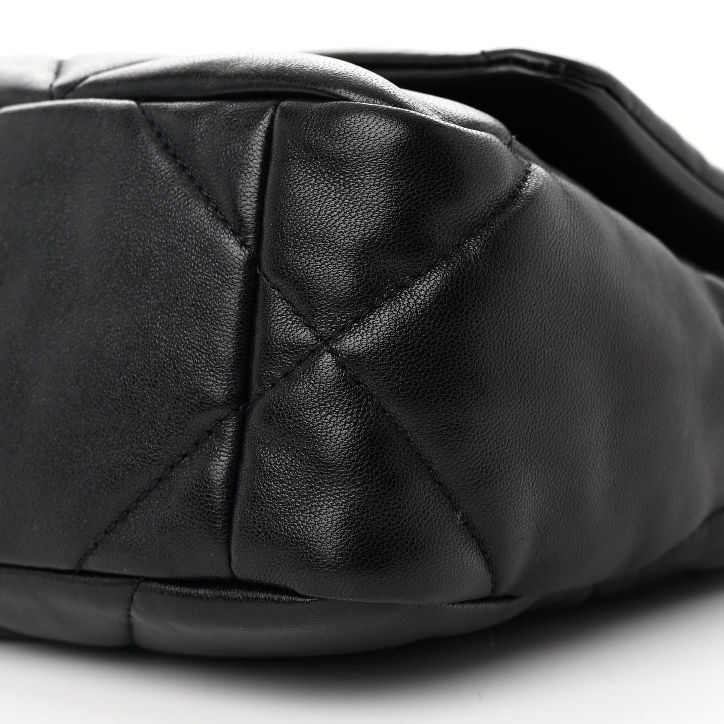 Lambskin Quilted Medium Chanel 19 Flap Black