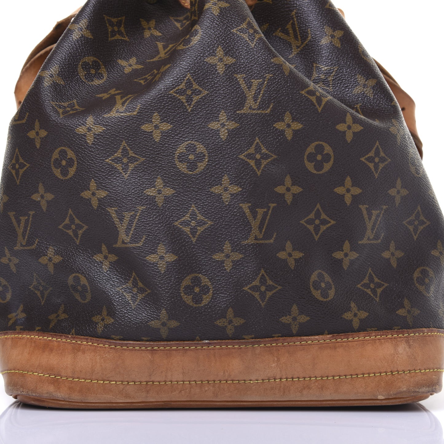 Monogram Noe