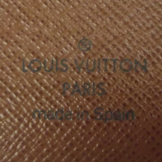 Louis Vuitton Monogram Passport Cover 6 of 7
