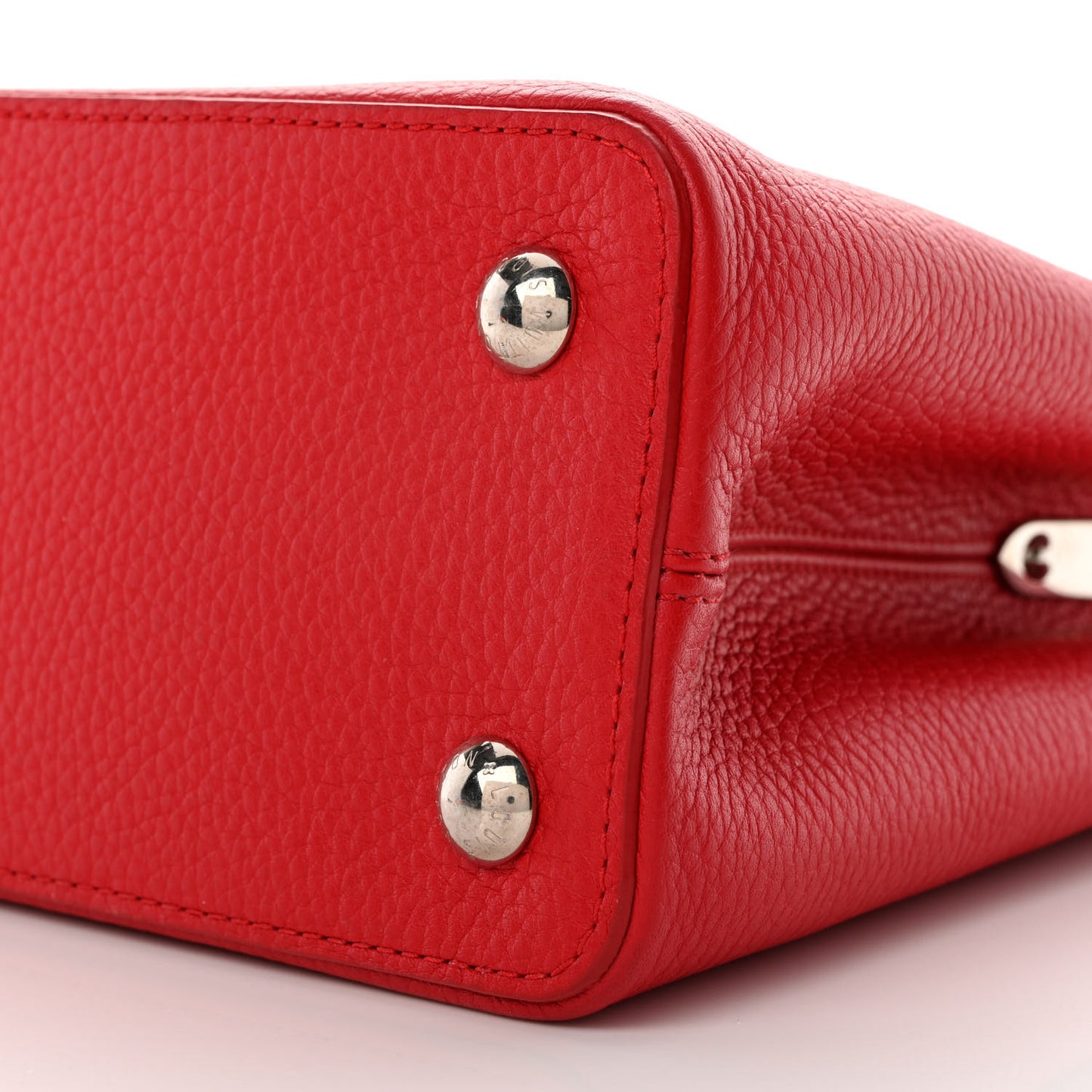 Taurillon Capucines PM Rubis