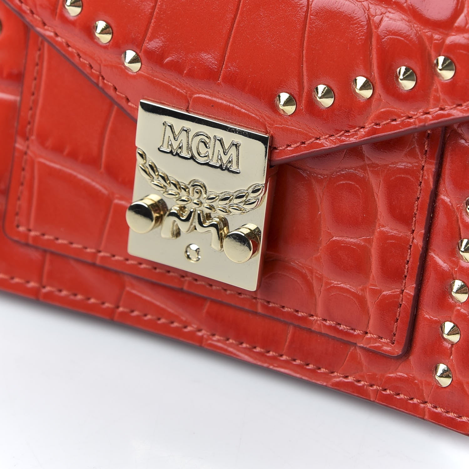 MCM Calfskin Crocodile Embossed Flap Card Holder Ruby Red 7 of 8