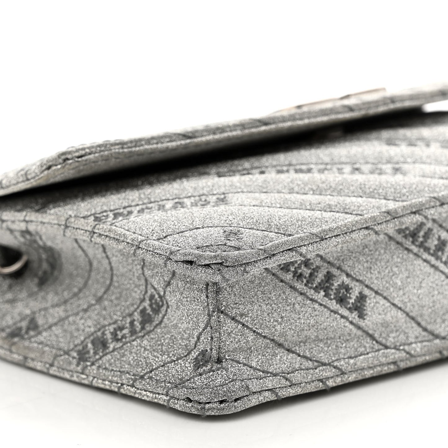 Glitter Logo Matelasse BB Wallet On Chain Silver