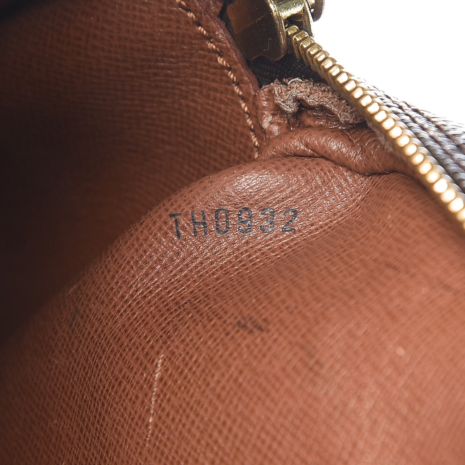 Louis Vuitton Monogram Sac Senlis 7 of 13