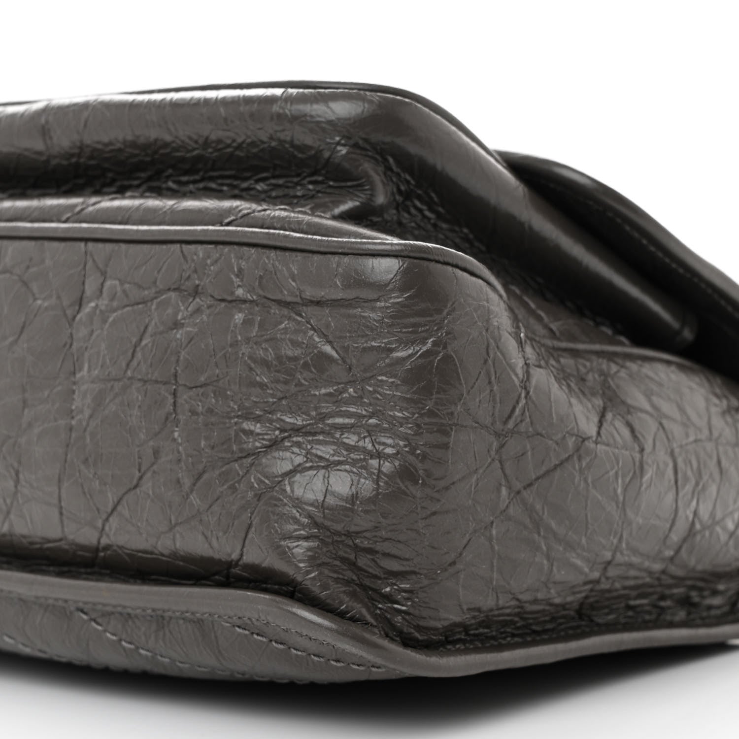 Saint Laurent Crinkled Calfskin Matelasse Monogram Medium Niki Chain Satchel Faggio 10 of 10