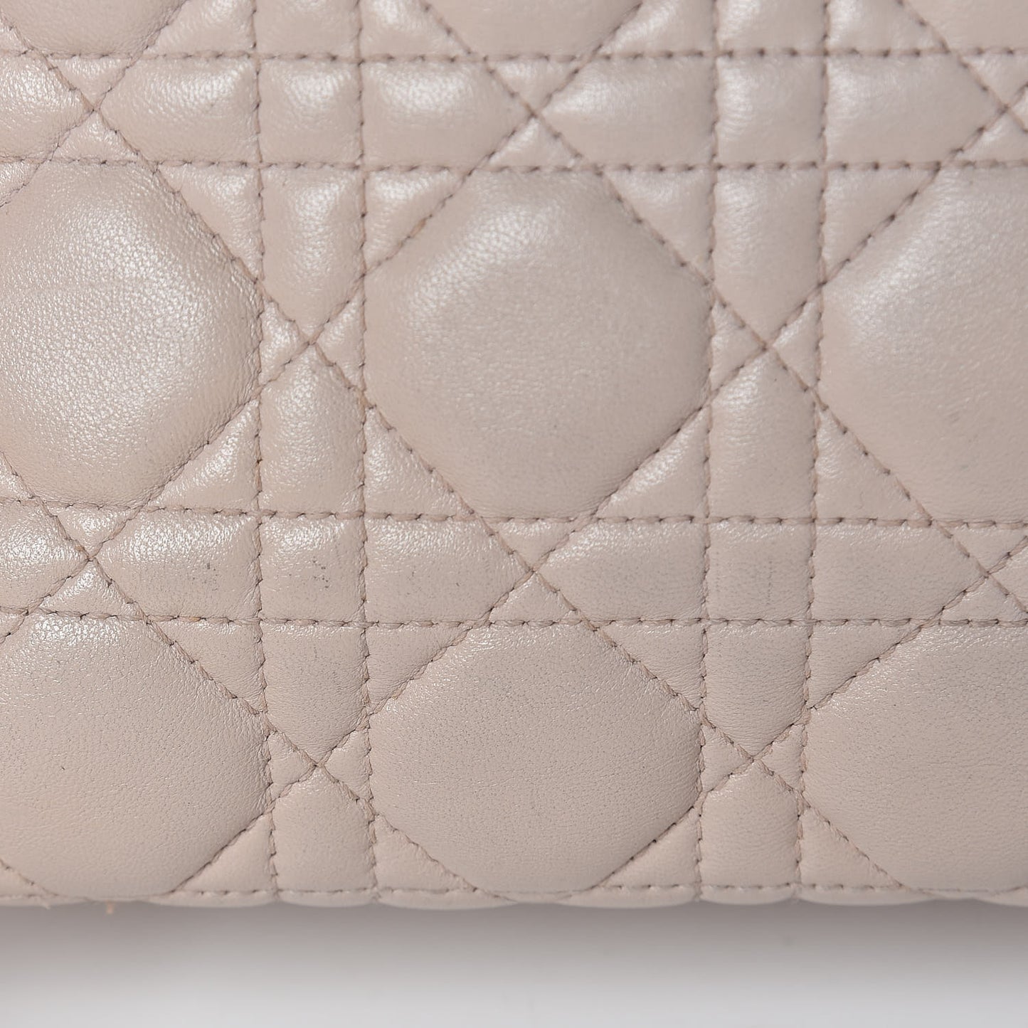 Lambskin Cannage Medium Lady Dior Light Pink