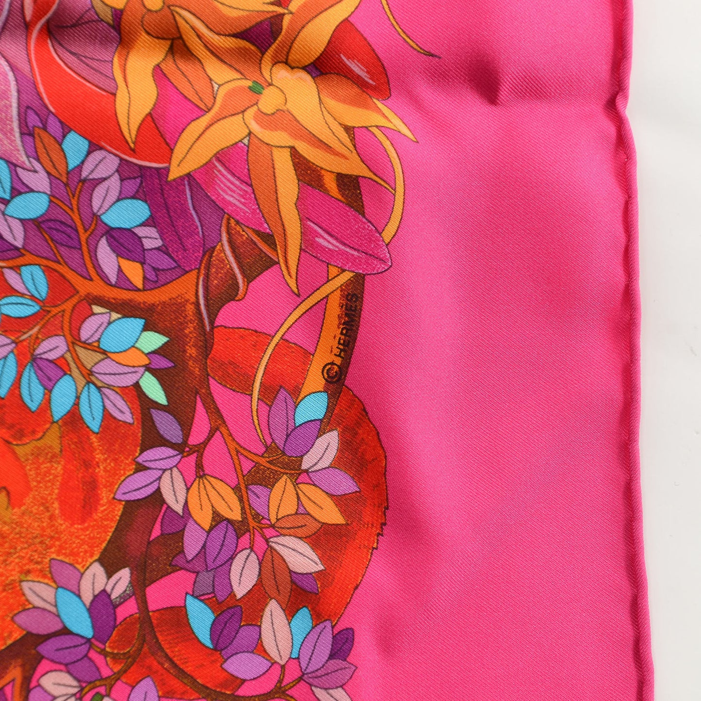 Silk Au Coeur de la Vie Scarf 90 Rose Vif Orange Violet