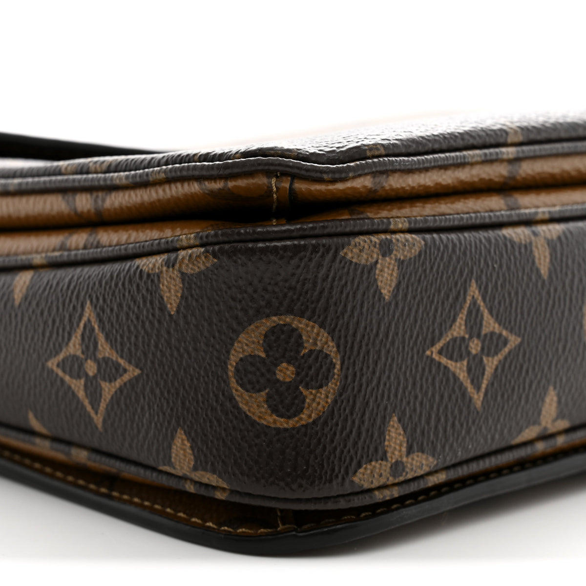 Reverse Monogram Pochette Metis