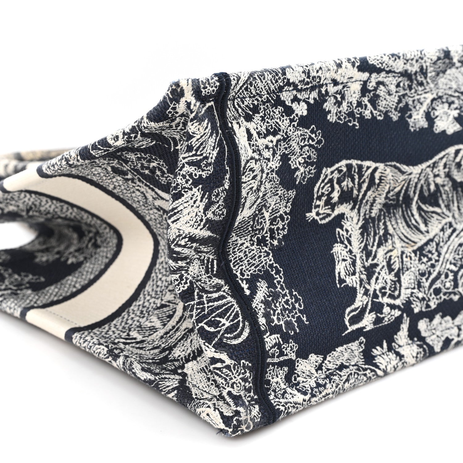 Christian Dior Canvas Embroidered Medium Dioriviera Toile De Jouy Reverse Book Tote Blue 9 of 10